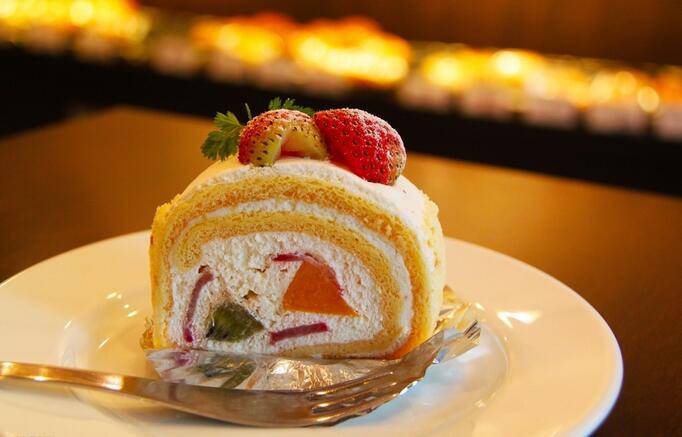 点击大图看下一张：精致唯美的蛋糕点心图片