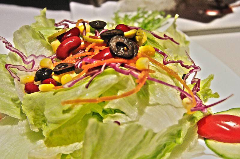 点击大图看下一张：营养美味蔬菜沙拉高清图片欣赏