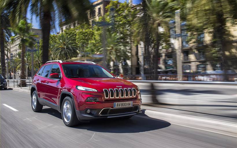 点击大图看下一张：2014最新Jeep Cherokee汽车高清图片