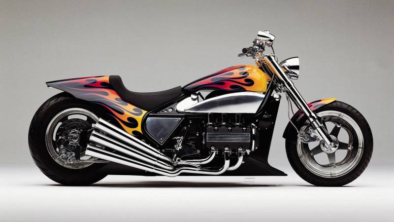 点击大图看下一张：世界顶级休闲摩托车哈雷高清桌面壁纸
