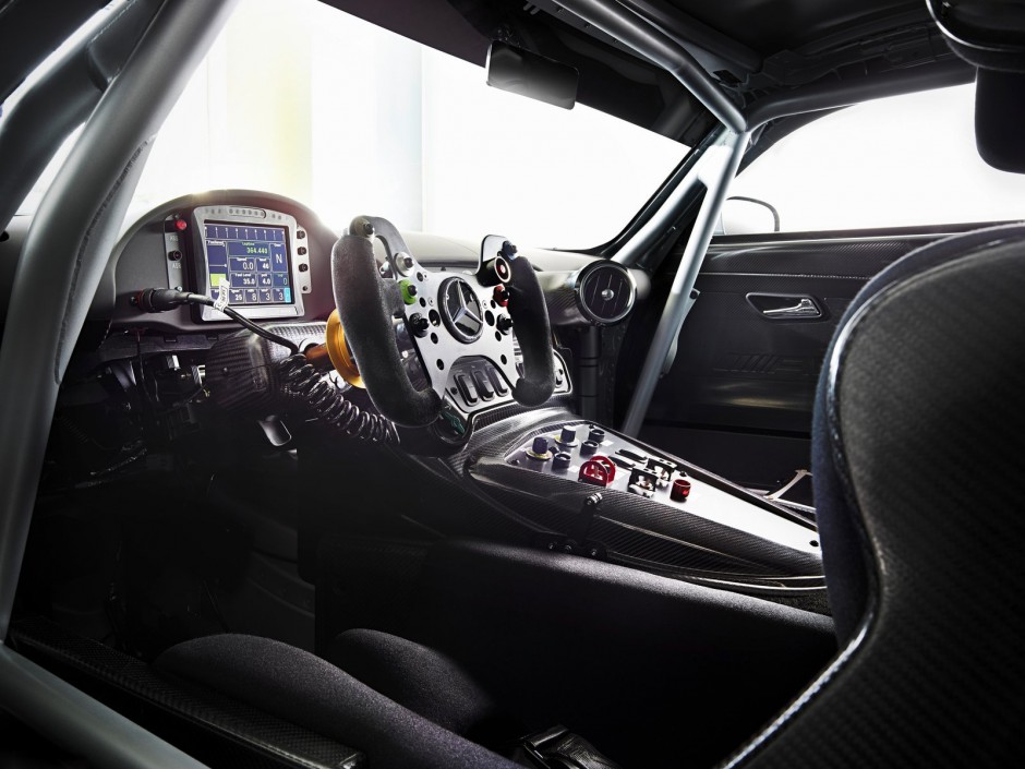 点击大图看下一张：奔驰AMG GT3高清赛车桌面壁纸