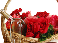 美酒玫瑰展现唯美法式浪漫图片