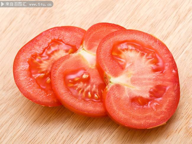 点击大图看下一张：爽口蔬菜番茄图片特写