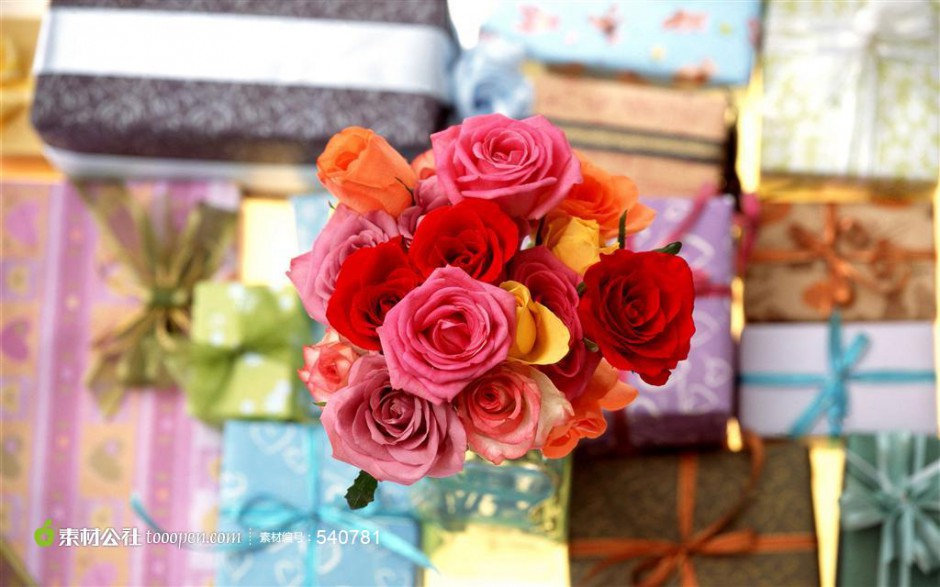 点击大图看下一张：情人节的礼物与玫瑰花束图片