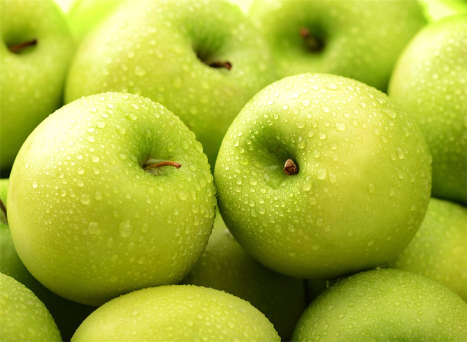 点击大图看下一张：清脆可口的青苹果高清图片
