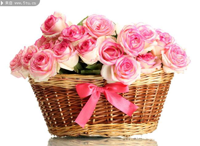 点击大图看下一张：一篮子的粉玫瑰花束图片