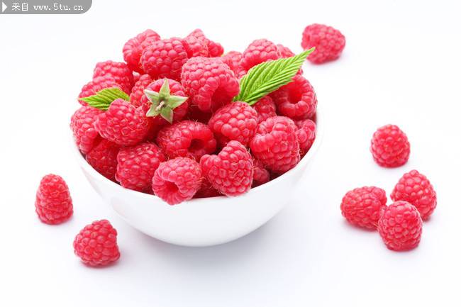 点击大图看下一张：鲜美可口的草莓高清图片