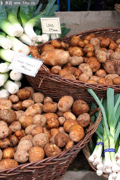 点击大图看下一张：市场的土豆蔬菜图片