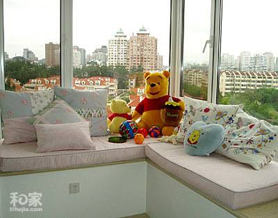 点击大图看下一张:让人无限遐想的飘窗装修设计图