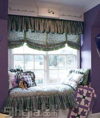 点击大图看下一张:16款好看的卧室飘窗设计效果图