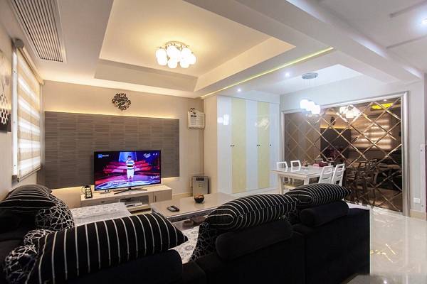 点击大图看下一张：温馨二居室简约清爽装修效果图大全