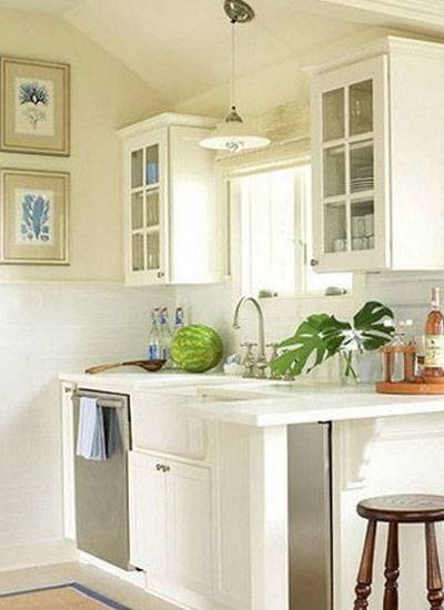 点击大图看下一张：小户型厨房简约装修时尚效果图