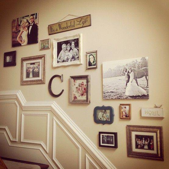 点击大图看下一张：楼梯照片墙装修效果图温馨有爱
