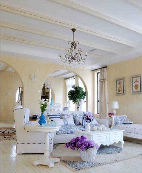 点击大图看下一张：复式别墅蓝白色温馨地中海装修风格