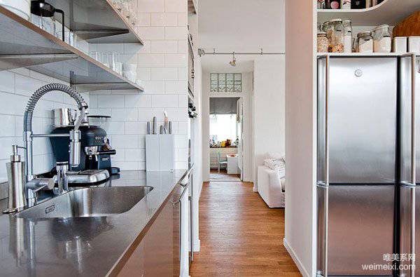 点击大图看下一张：北欧简约二居室温馨明亮装修效果图