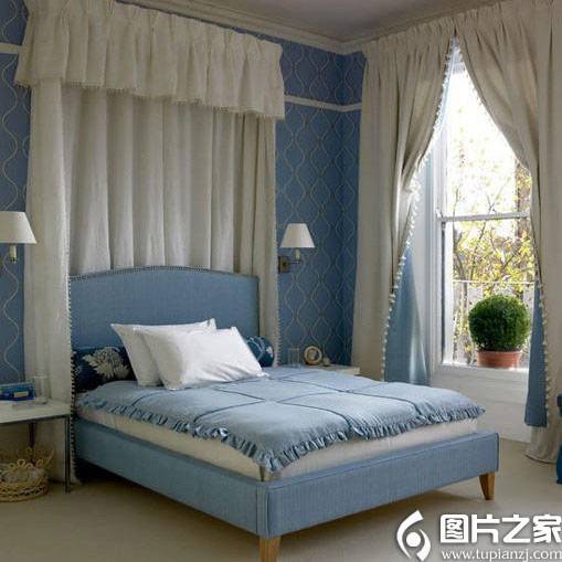 点击大图看下一张：卧室地中海明亮色彩温馨装修效果图