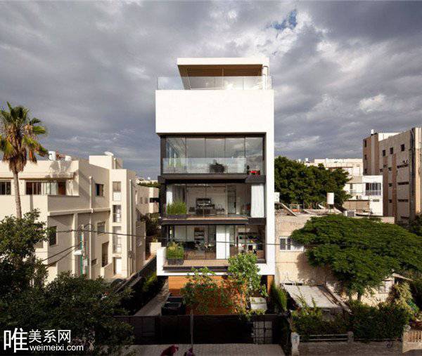 点击大图看下一张：以色列建筑师简约住宅建筑设计图