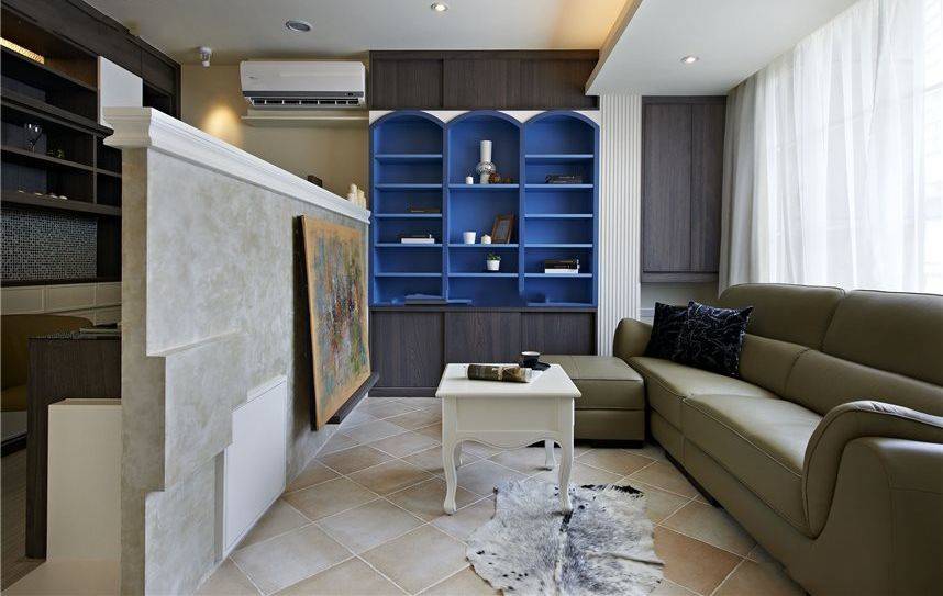 点击大图看下一张：小户型客厅电视背景墙家装修设计