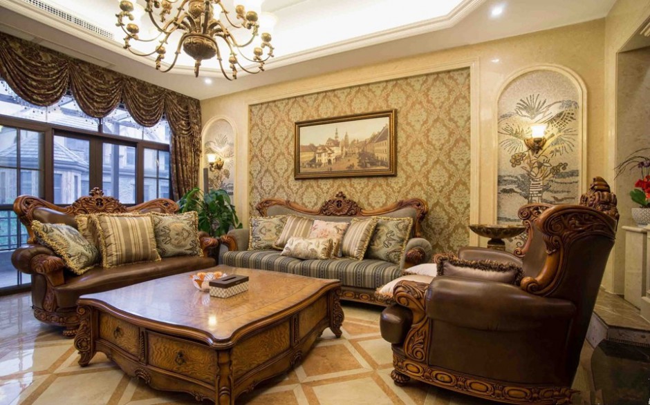点击大图看下一张：时尚典雅的欧式别墅客厅装修图
