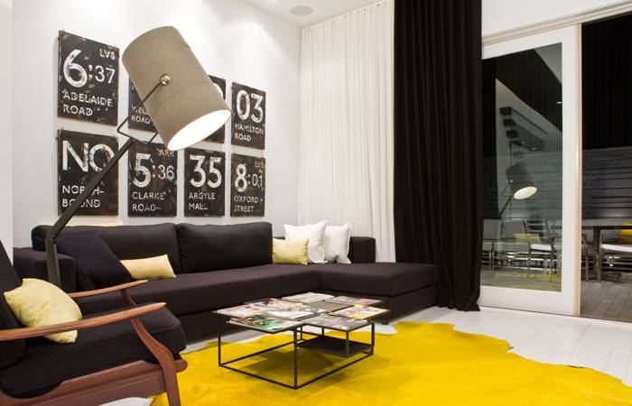 点击大图看下一张：客厅英伦现代装修风格创意时尚