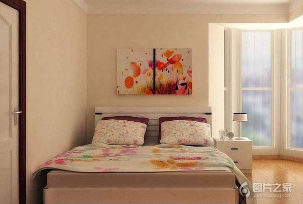 点击大图看下一张:欧式风格带阳台卧室装修效果图