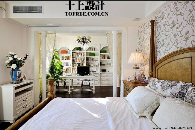 点击大图看下一张：美式田园卧室装修简单淡雅