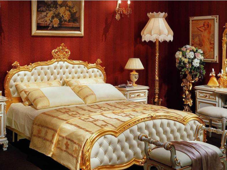 点击大图看下一张：浪漫纯真的欧式卧室装修效果图