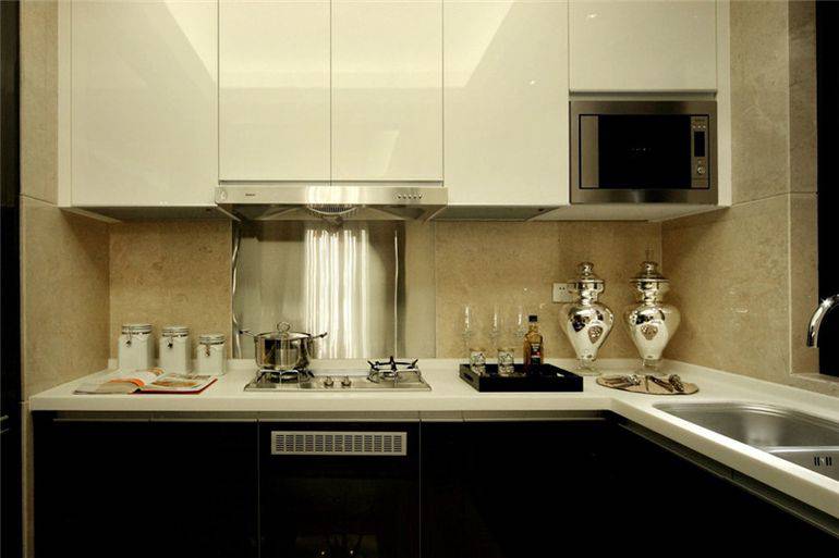 点击大图看下一张：小户型厨房现代简约装修设计效果图
