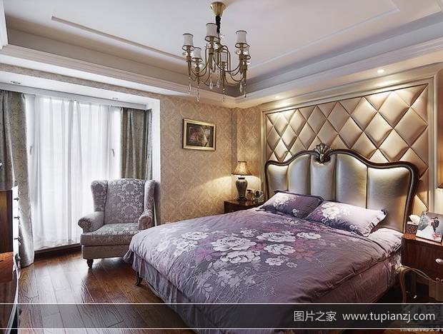 点击大图看下一张：欧式新古典卧室装修效果图精致内敛