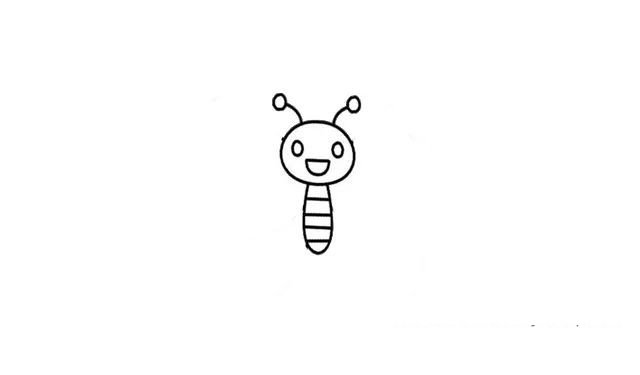 第三步  然后再画出蜜蜂的眼睛，两个对称的小圆形，和一个类似半圆的小嘴巴。