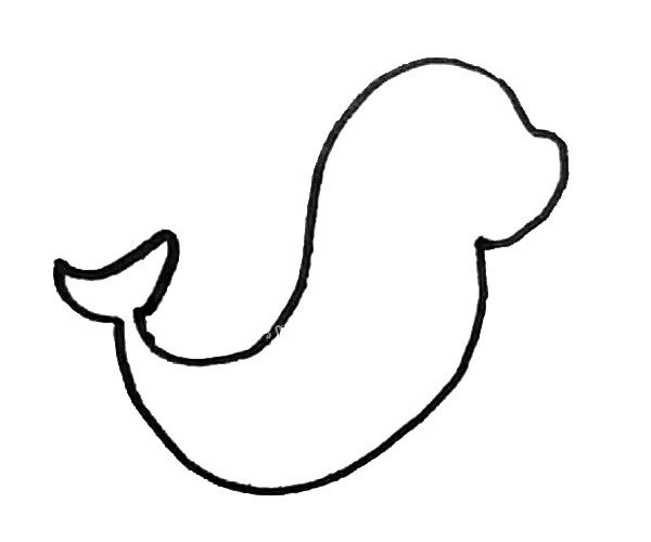 第三步：前面，用弧线画出嘴巴，后面画出尾巴的形状。