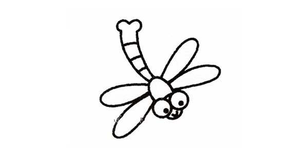 第五步  接着画出蜻蜓细长的腹部，呈扁形。
