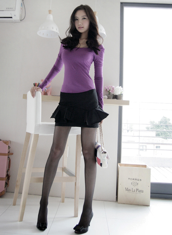点击大图看下一张：靓丽迷人的韩国美腿美女3