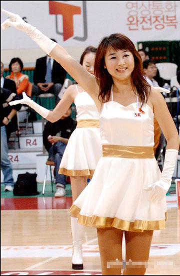 点击大图看下一张：清纯可爱的韩国篮球美女1