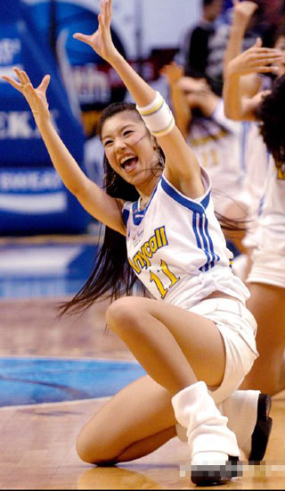 点击大图看下一张：清纯可爱的韩国篮球美女4