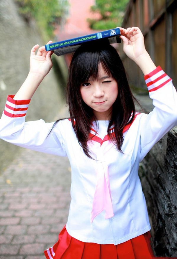 点击大图看下一张：台湾学生妹可爱写真，粉水嫩2