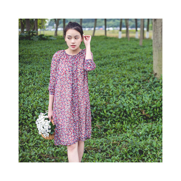 点击大图看下一张：复古小清新美女随拍7