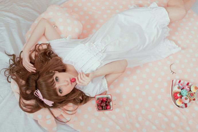 点击大图看下一张：日系女生的睡衣清居家写真4