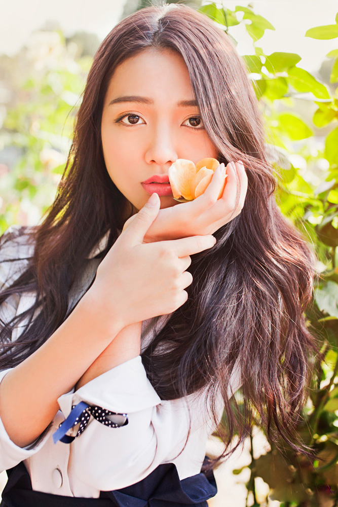 点击大图看下一张：林中仙子唯美治愈系写真组图9