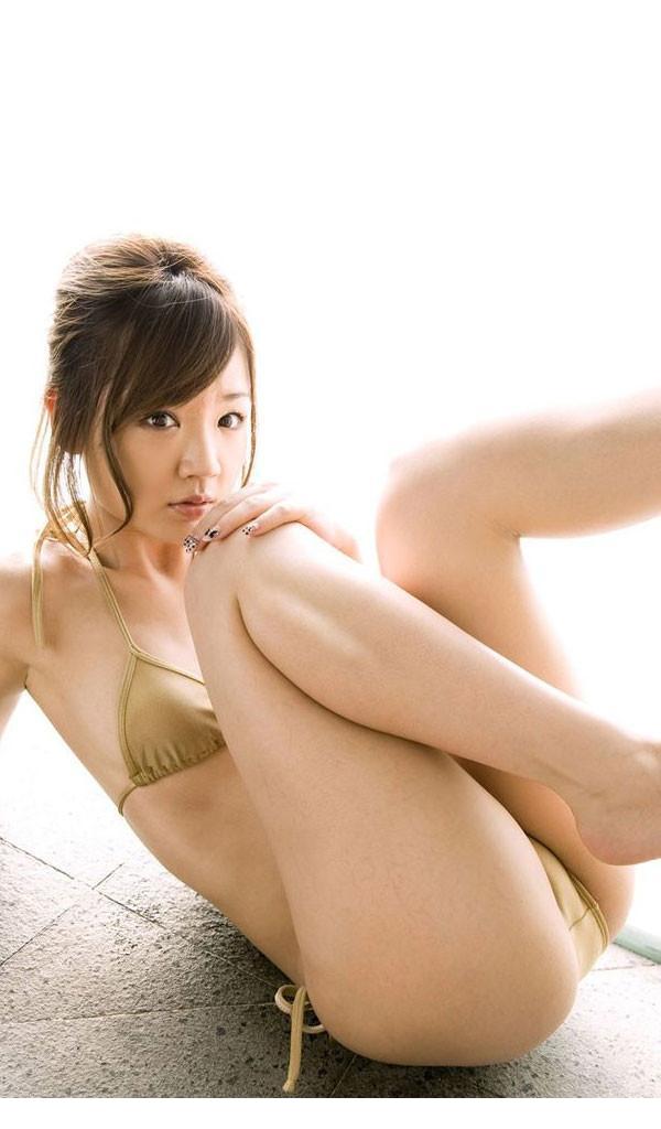 点击大图看下一张：日本美女谷麻纱美可爱与性感并存3