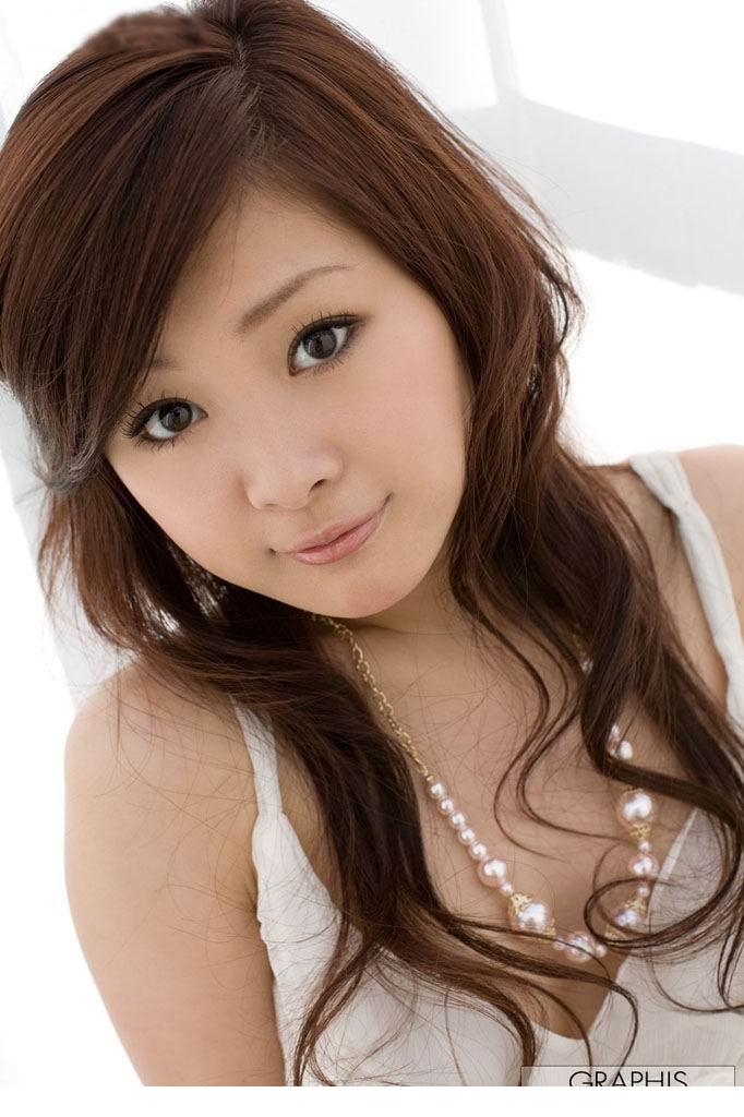 点击大图看下一张:萝莉AV女优石川铃华性感羞涩写真9