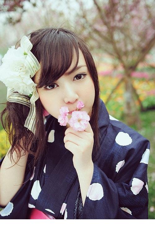 点击大图看下一张：可爱日本和服美少女图片2