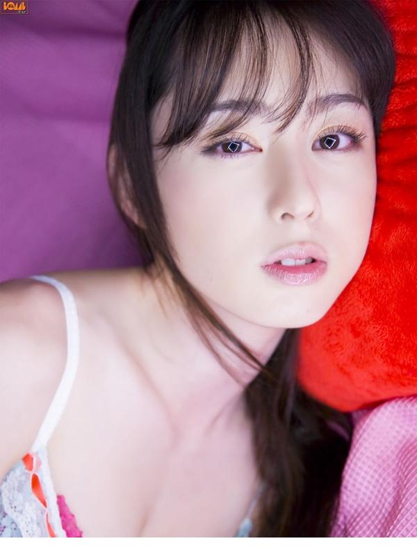 点击大图看下一张：超青春性感日本美少女粉红色诱惑图片4