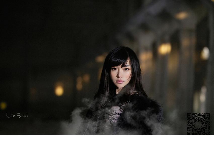 点击大图看下一张：嫩模韩子萱诱惑雾气罩京城写真2