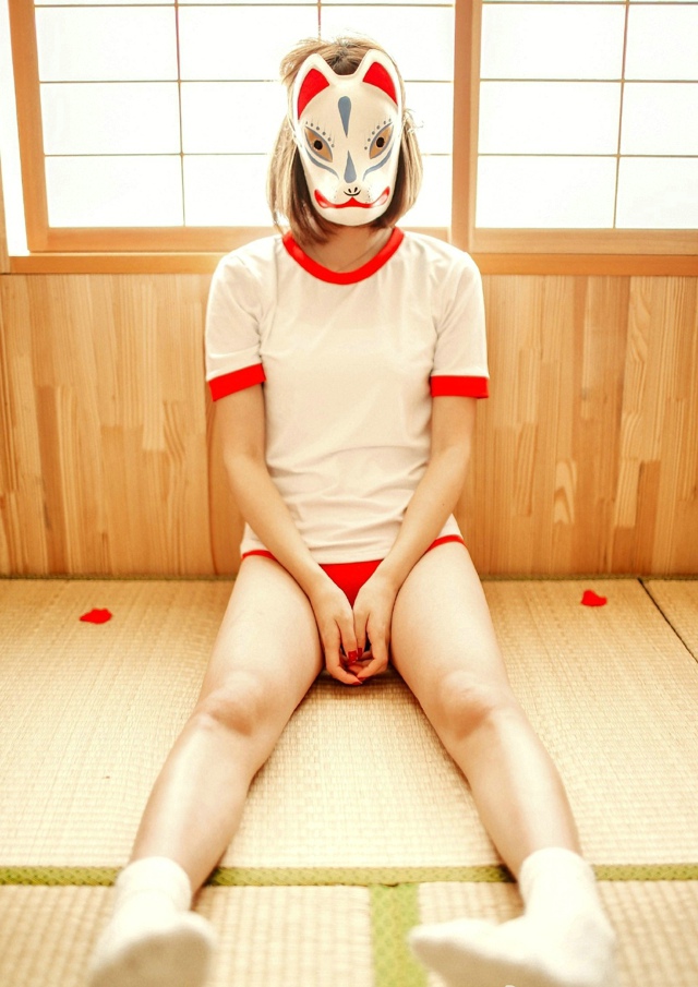 点击大图看下一张：体操服日系少女私房写真5