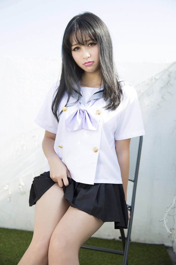 点击大图看下一张：日系妹子Sora迷人学生制服诱惑写真3