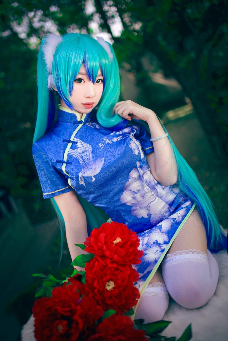 点击大图看下一张：VOCALOID双马尾古风萝莉初音未来旗袍cos