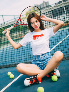 可爱气质网球少女球场魅力写真