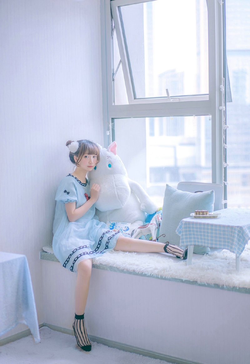 点击大图看下一张:日系萌妹子清新私房甜美可人