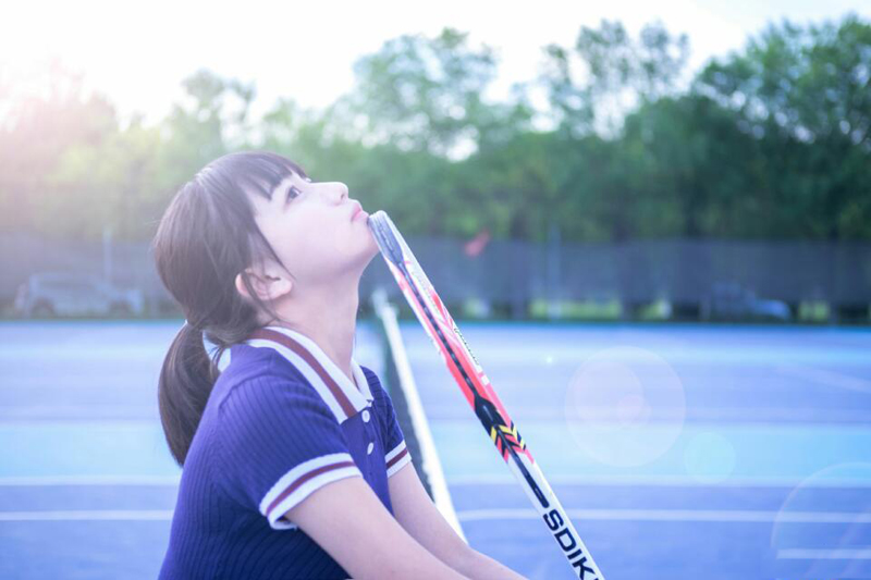 点击大图看下一张：可爱网球少女运动写真清新可人